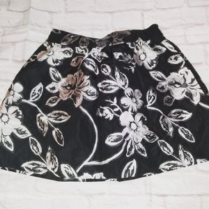 Banana Republic floral jacquard mini skirt, size 6